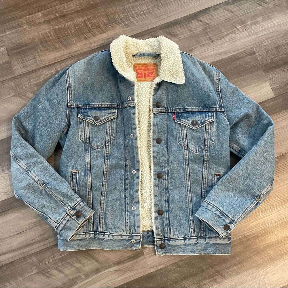 Levi's Denim Sherpa jacket size men's small